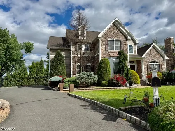 1 Hartman Ct, Clark Twp., NJ 07066