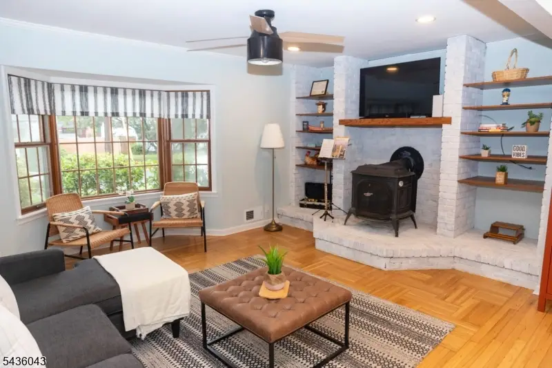 13 Sunset Dr, Clark, NJ 07066 - #3