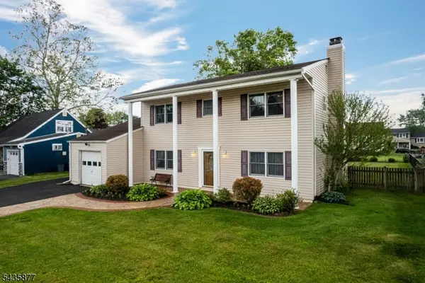14 Allyson Rd, Mount Olive Twp., NJ 07836