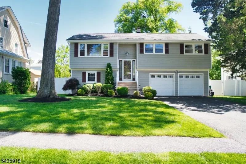16 Portland Ave, Fanwood, NJ 07023 - #1