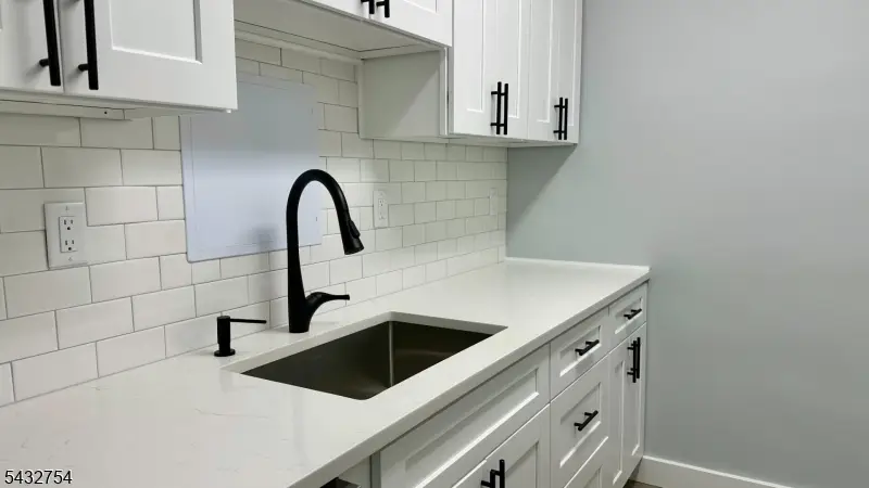 1 Claridge Dr Apt 1000 #1000, Verona, NJ 07044 - #3