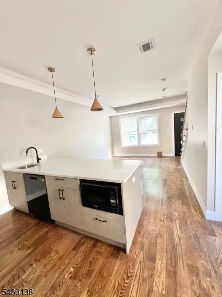 517 S Jefferson St, City Of Orange, NJ 07050 - #2