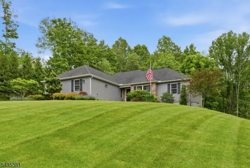 309 Turkey Top Rd, Lebanon, NJ 07865 - #3