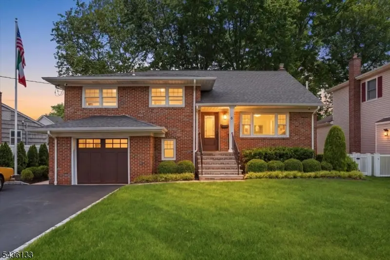 6 Davis St, Cranford, NJ 07016 - #1