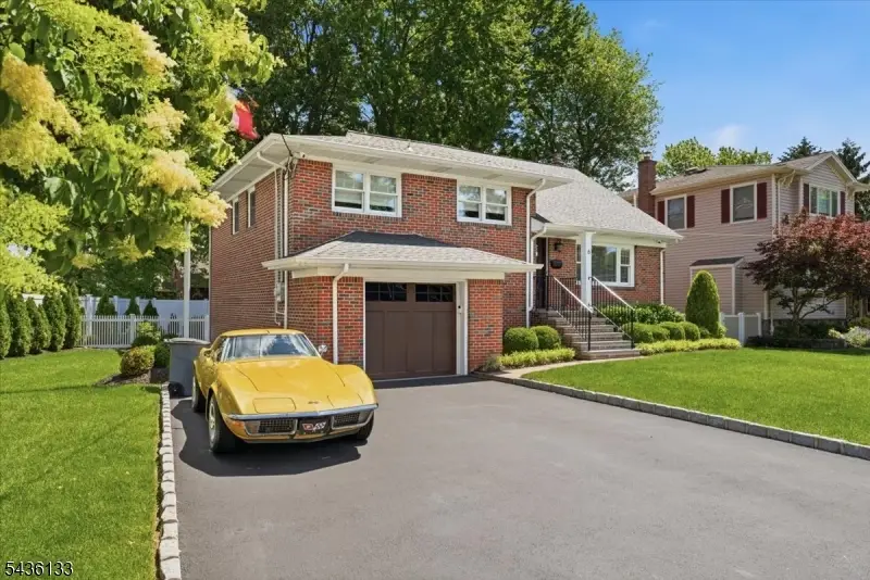 6 Davis St, Cranford, NJ 07016 - #3