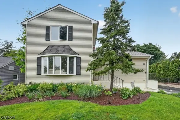 82 Duval St, Bridgewater Twp., NJ 08807