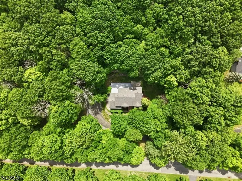 20 Indian Run Rd, Washington, NJ 07853 - #2