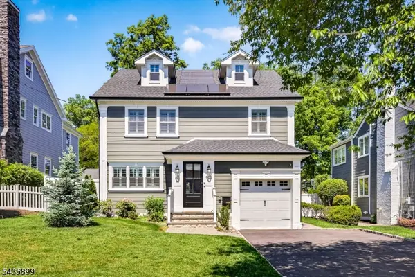 905 Harding St, Westfield Town, NJ 07090