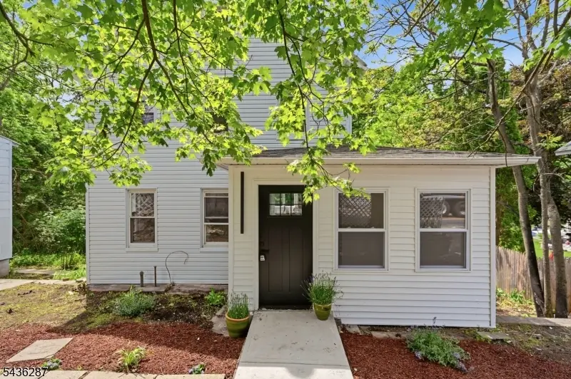 222 Main St, Newton, NJ 07860 - #2
