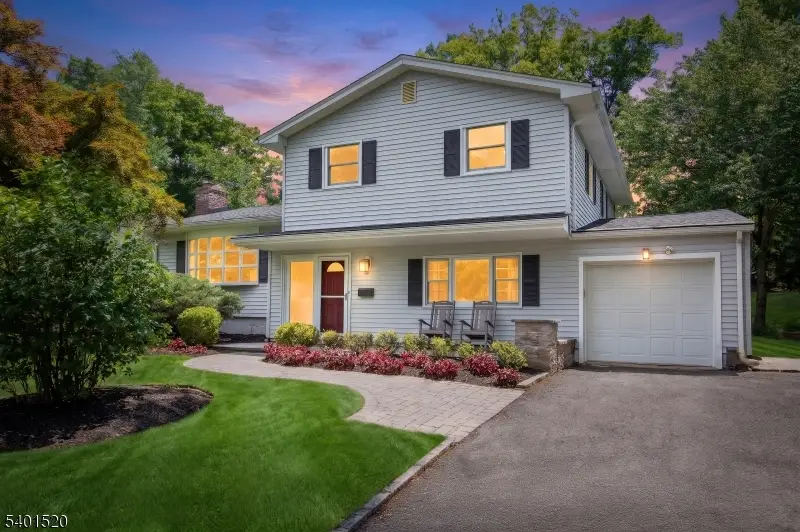 197 Woodbine Cir, New Providence, NJ 07974 - #1