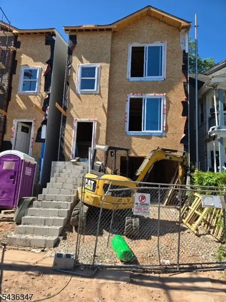 16 Cliff St, Newark, NJ 07106 - #2