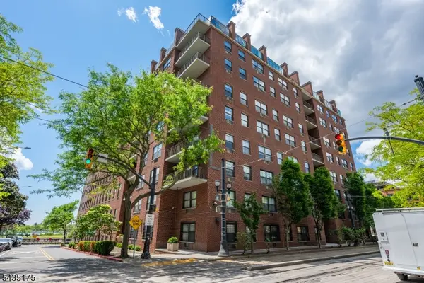1 Greene St #312, Jersey City, NJ 07302