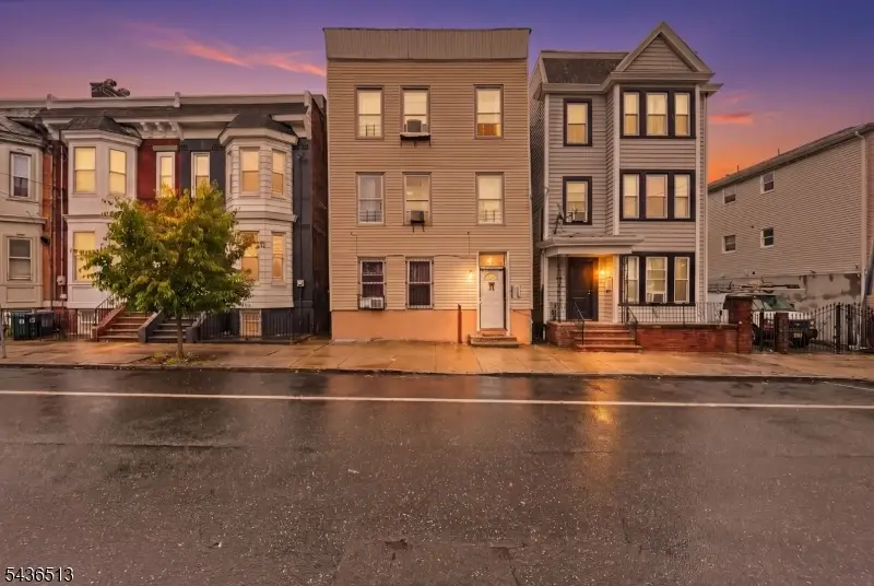 32 Martin Luther King Jr B, Newark, NJ 07104 - #1