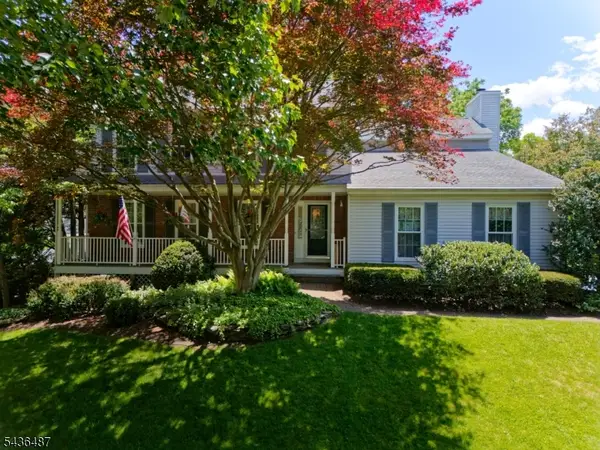 9 Chestnut Pl, Lebanon Boro, NJ 08833