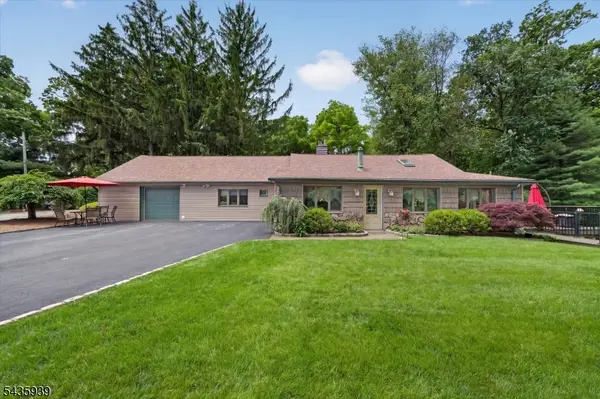 11 Rocky Point Rd, West Milford Twp., NJ 07421