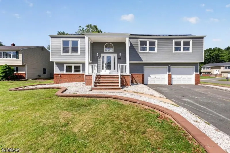 91 Oakey Dr, South Brunswick, NJ 08824 - #1