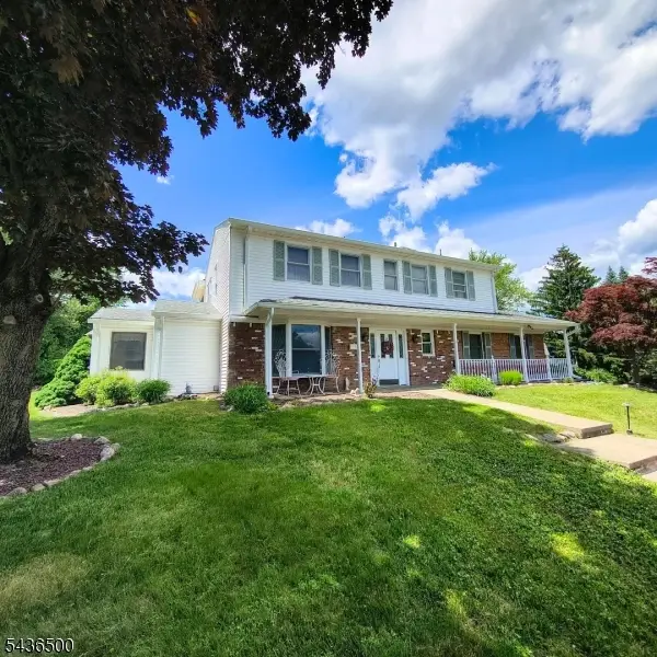 3 Lois Ct, Rockaway Twp., NJ 07866
