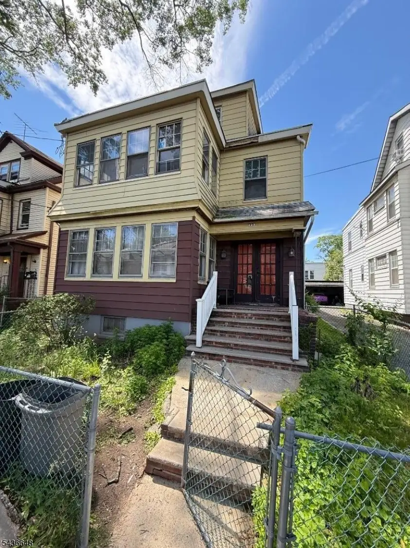 225 Alexander St, Newark, NJ 07106 - #1