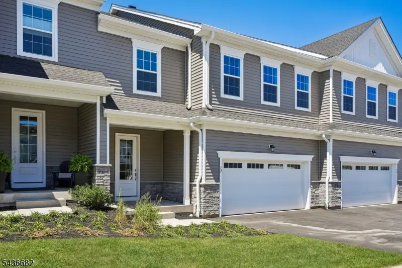 52 Eastwood Ter, East Hanover, NJ 07936 - #2