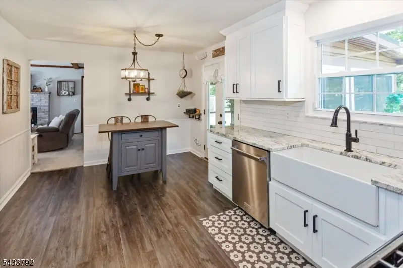 7 Crest Dr, Washington, NJ 07853 - #2