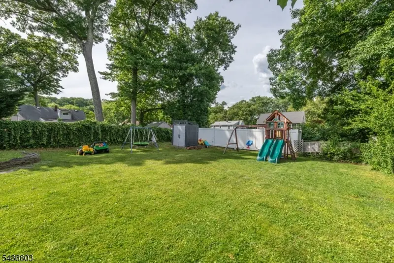 114 Sunrise Ter, Cedar Grove, NJ 07009 - #3