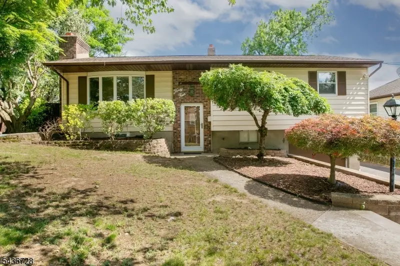 44 Adelphia Rd, Parsippany Troy Hills, NJ 07054 - #1