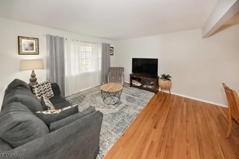 71 Clover Hill Dr, Flanders, NJ 07836 - #3