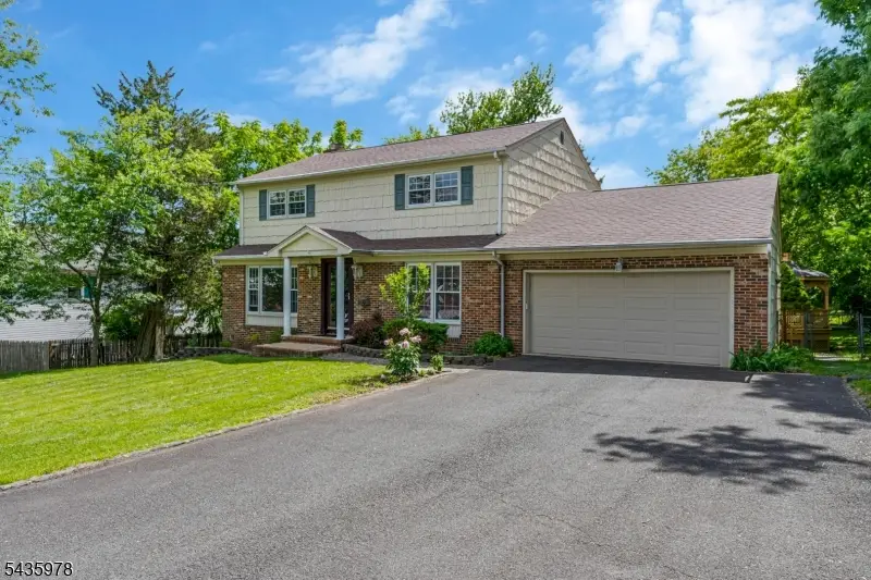 1 Linda Ln, Green Brook, NJ 07060 - #2