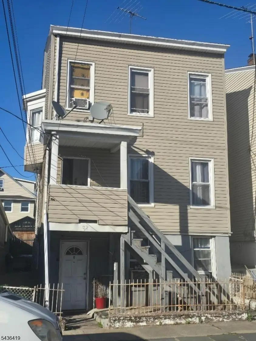 32 Albion Ave, Paterson, NJ 07502 - #1