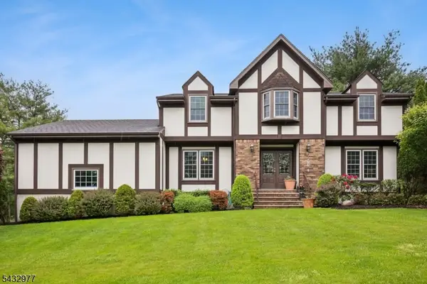 15 Bourbon St, Wayne Twp., NJ 07470