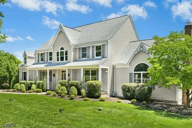 10 Red Robin Way, Raritan, NJ 08822 - #3