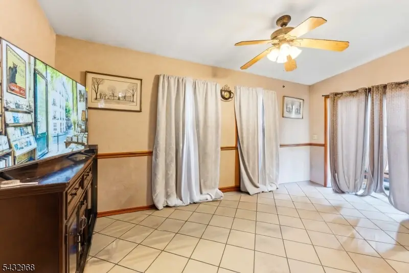 339 Oakwood Ave, Kenilworth, NJ 07033 - #2