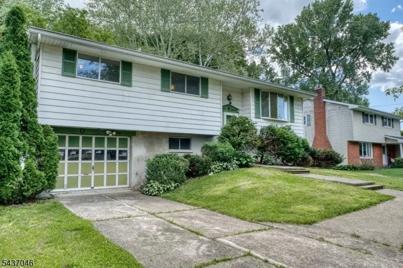 419 Knowlton St, Belvidere, NJ 07823 - #2