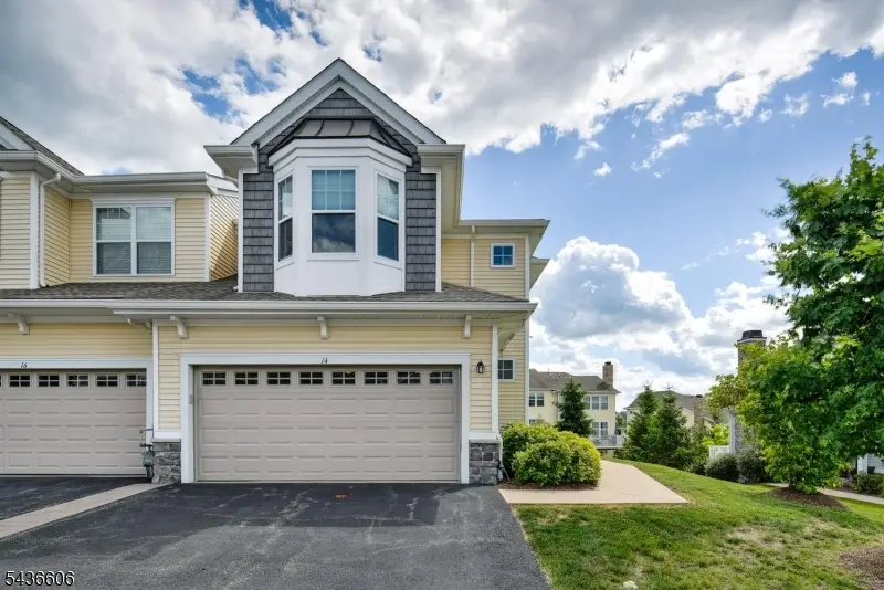 14 Lupine Ln, Allamuchy, NJ 07840 - #3