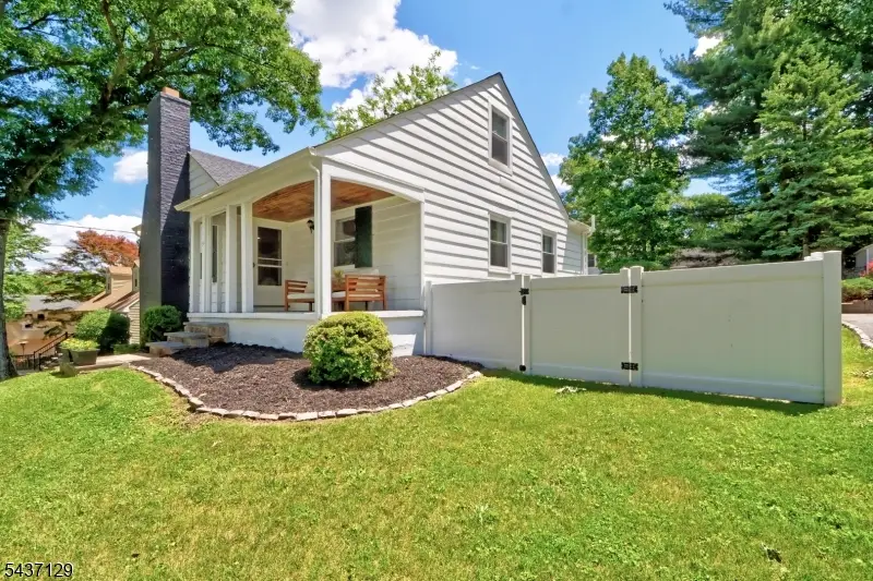 30 Hillcrest Avenue, Morristown, NJ 07960 - #3