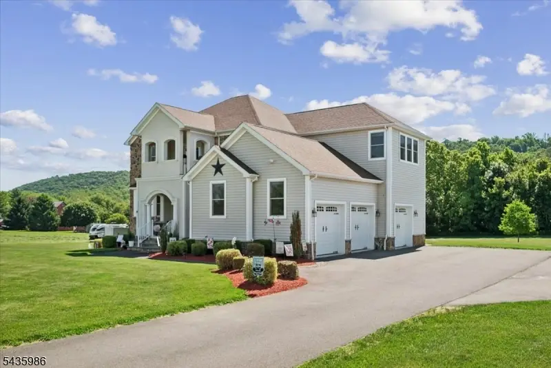 19 Green Valley Way, Harmony, NJ 08865 - #2