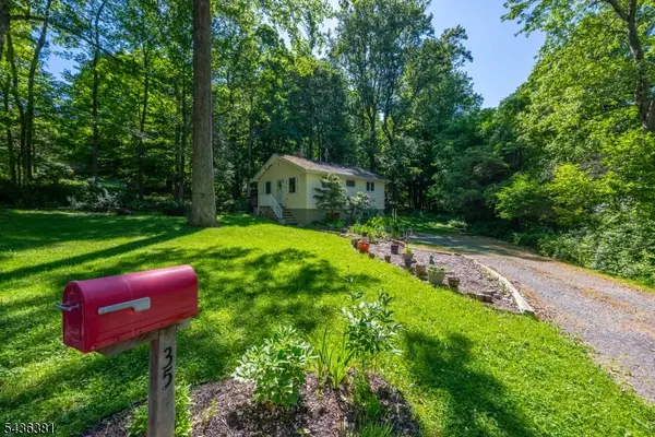 35 Windy Bush Ln, Sparta Twp., NJ 07871