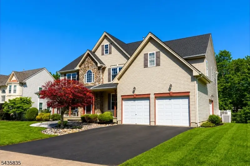 30 Rue Chagall, Franklin, NJ 08873 - #3