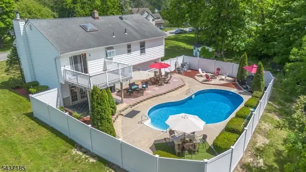 6 Southfield Dr, Wantage Twp., NJ 07461
