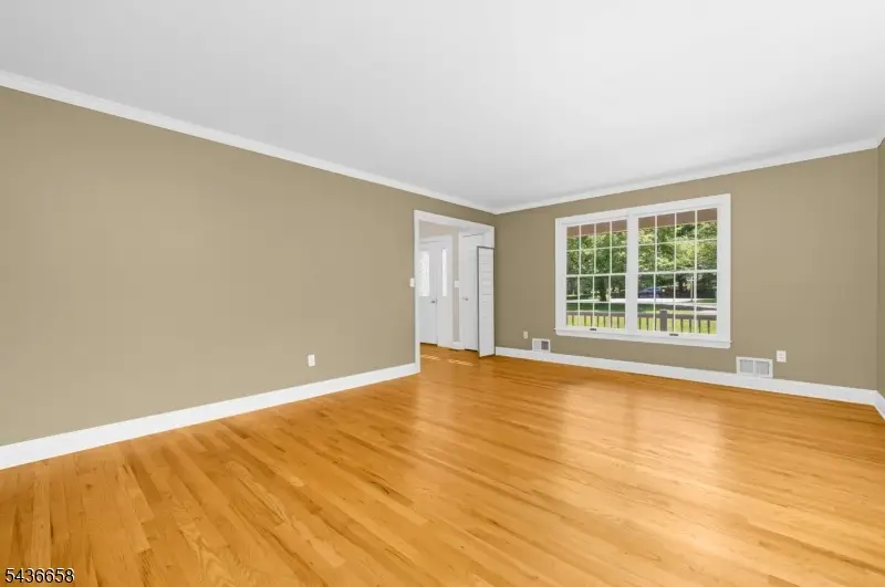 4 Winters Dr, Lebanon, NJ 08826 - #3