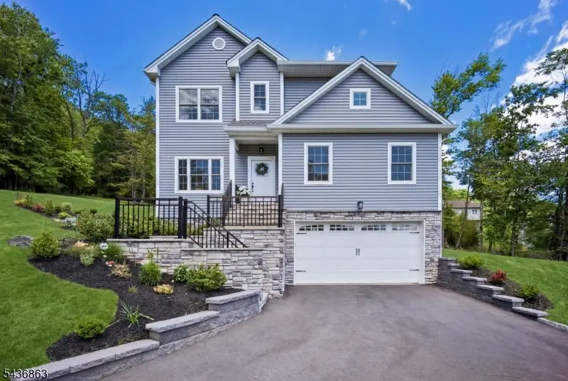 518-520 Cardinal Ln, Green Brook, NJ 08812 - #1