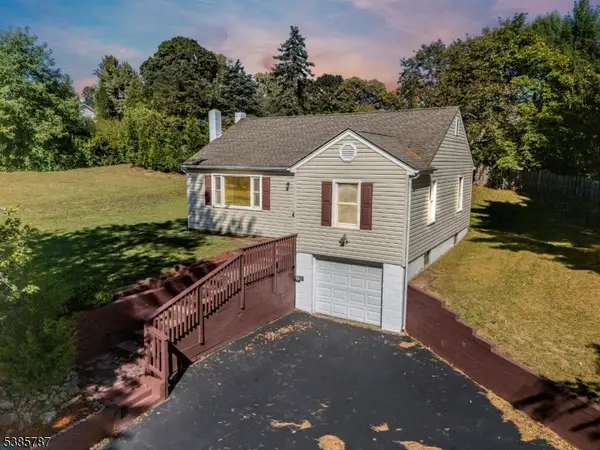 4 Lingert Ave, Clinton Town, NJ 08809
