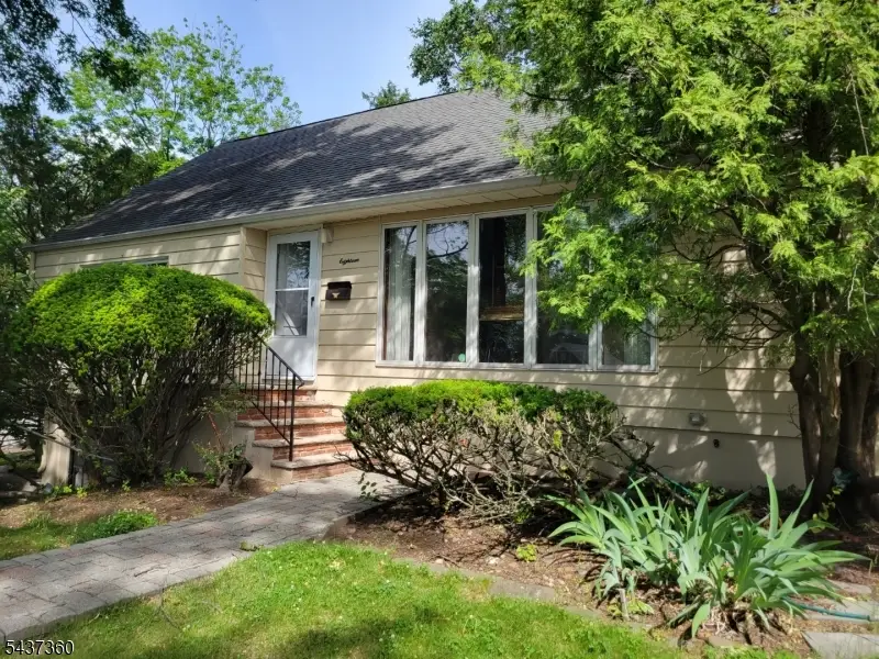 18 Aspen Rd, West Orange, NJ 07052 - #1