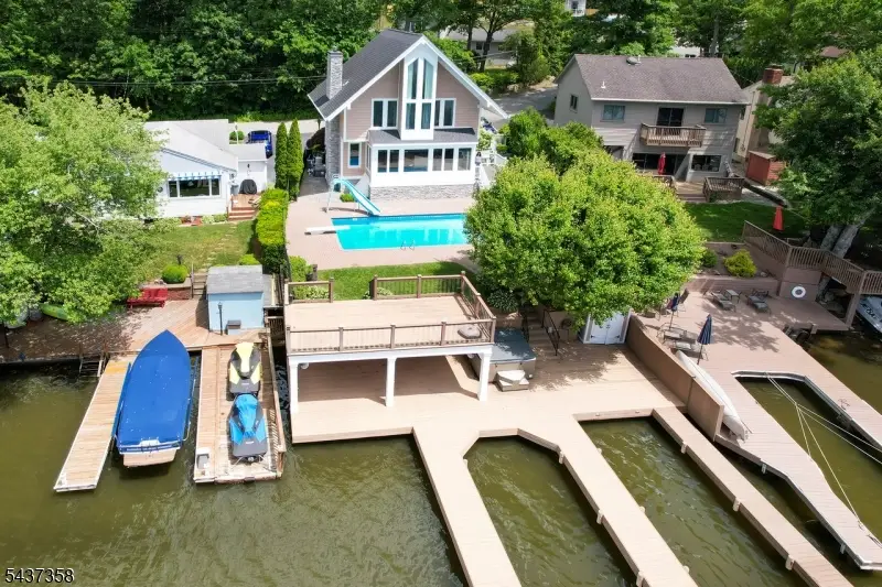 17 Forest Lake Dr, Hewitt, NJ 07421 - #2