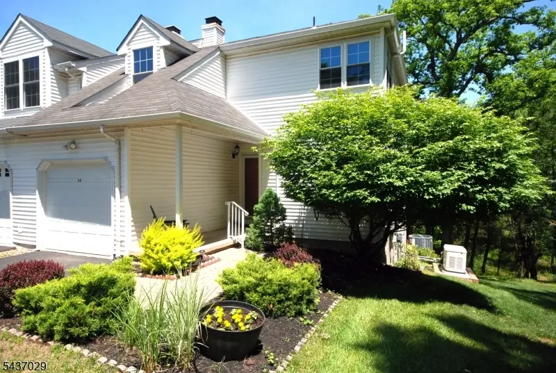 34 Delaware Ln, Branchburg, NJ 08876 - #1