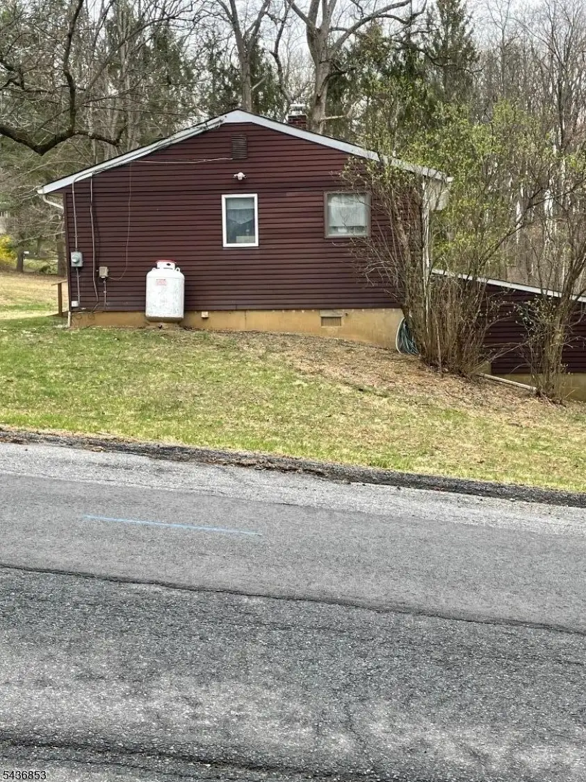 11 Orchard St, Lebanon, NJ 07830 - #3