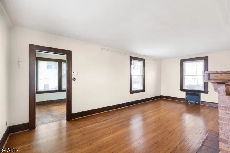 357 Greylock Pkwy, Belleville, NJ 07109 - #2