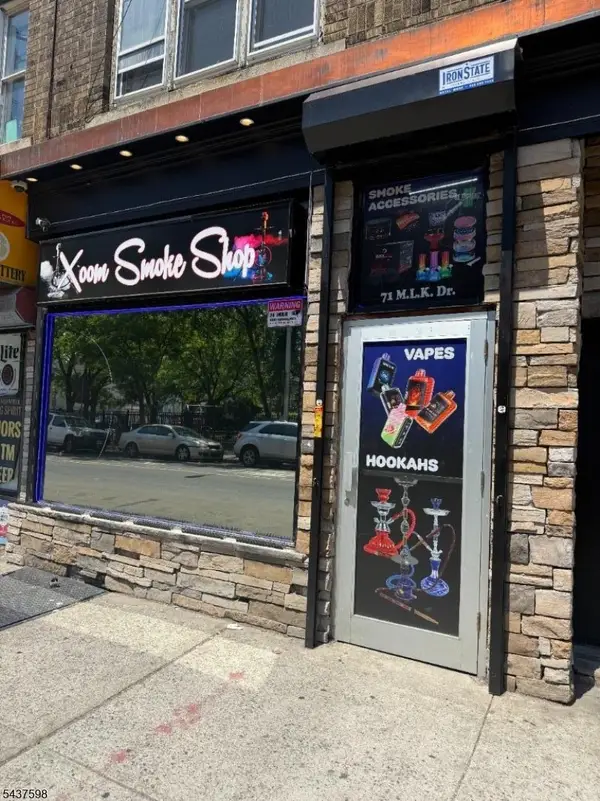 71 Martin Luther King Jr Dr, Jersey City, NJ 07305