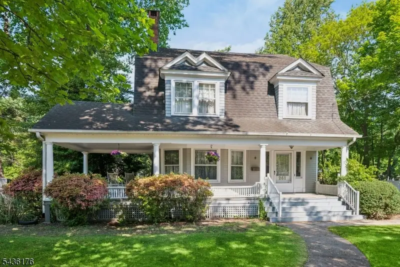 261 Beechwood Ave, Middlesex, NJ 08846 - #1