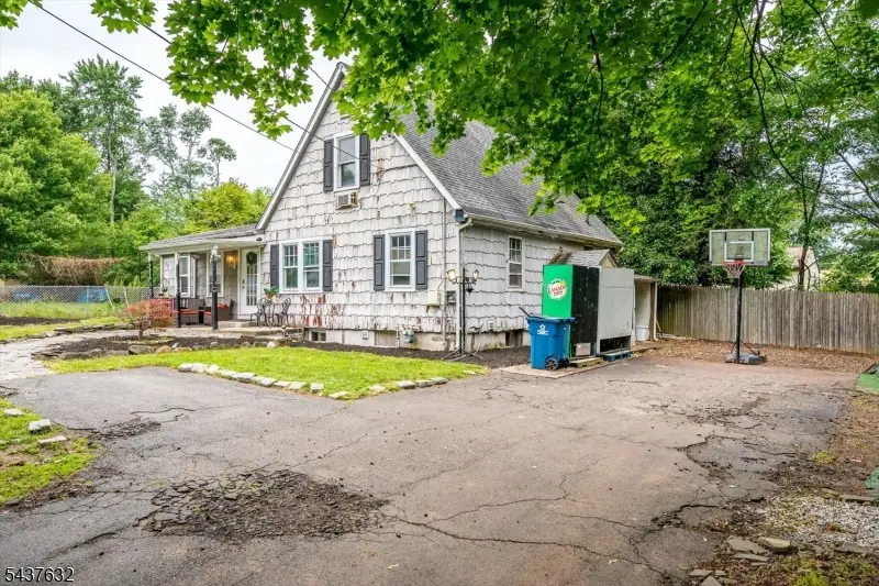44 Lynwood Ave, Franklin Park, NJ 08823 - #3